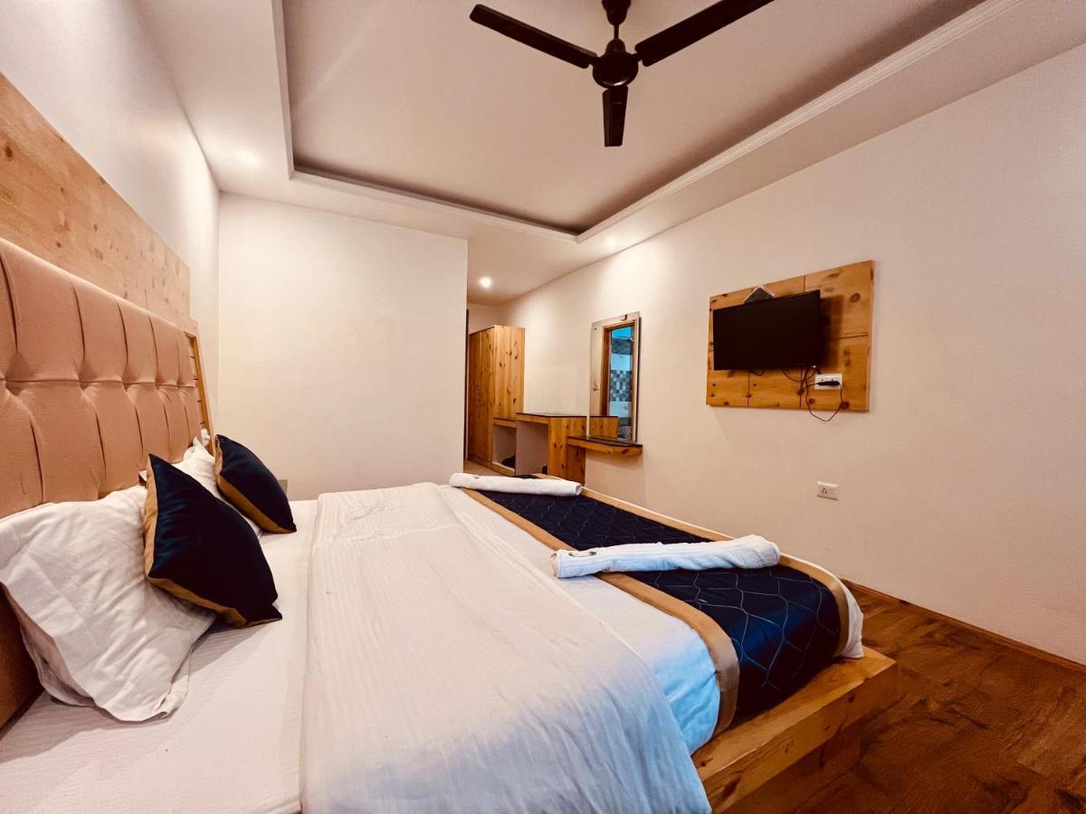 The Radhika - A Luxury Resort In Mountains Manāli Eksteriør bilde