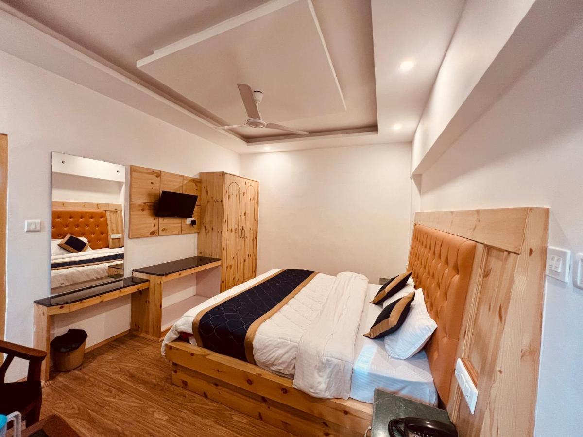 The Radhika - A Luxury Resort In Mountains Manāli Eksteriør bilde