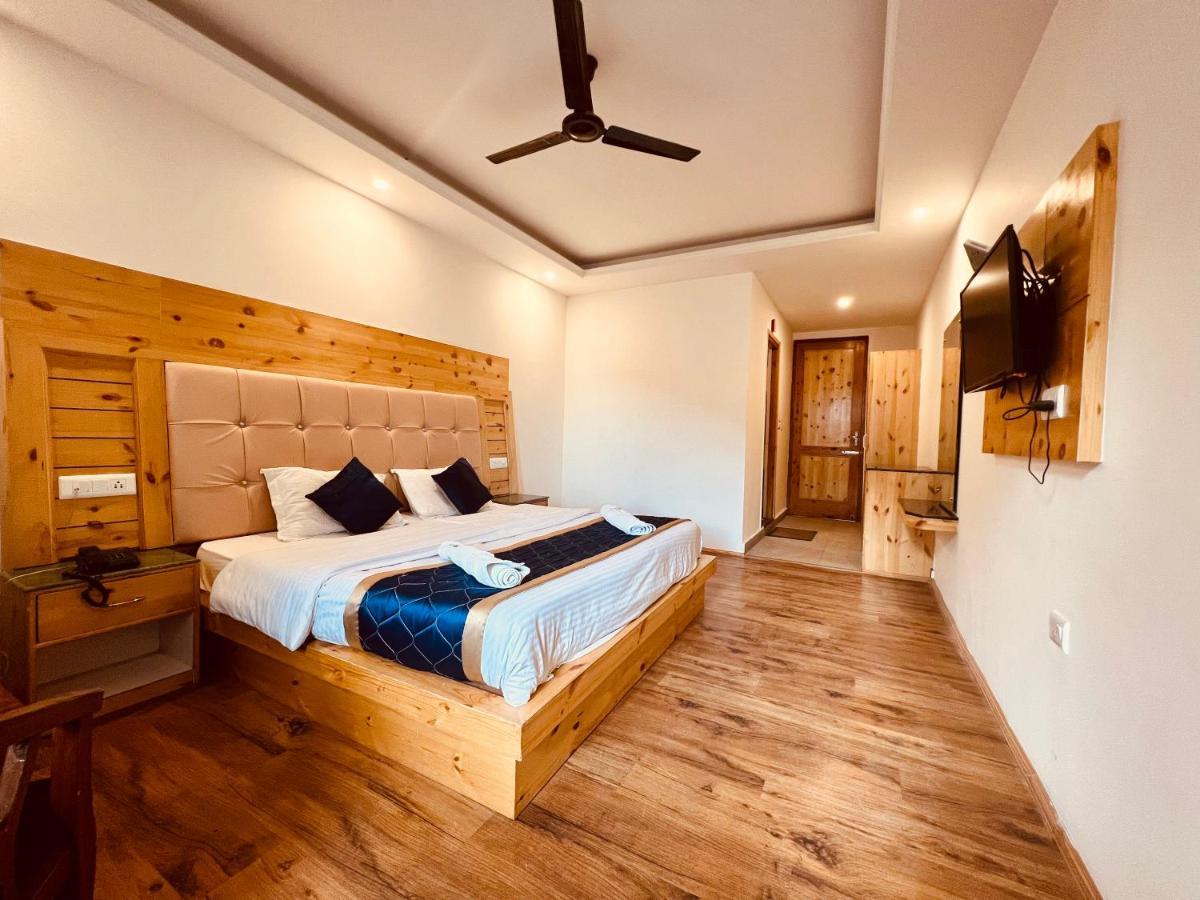 The Radhika - A Luxury Resort In Mountains Manāli Eksteriør bilde